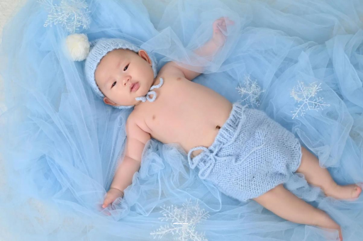 贵阳宝宝从床上掉下来